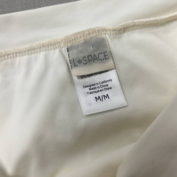 L Space Ribbed Cream Bitsy Cut High Waisted Bikini Bottom - Picture 5 of 5